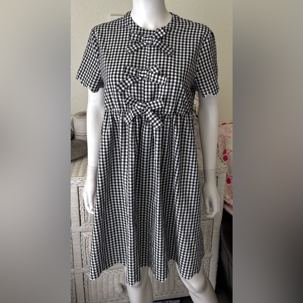 Gingham Babydoll Pullover Mini Dress Scallop Details Bow Ties Black White Sz. M